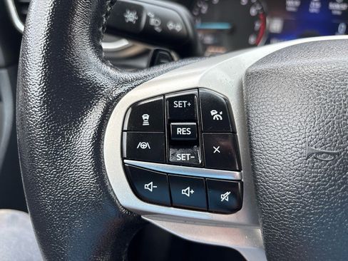 Used 2021 Ford Explorer XLT w/ Equipment Group 202A image 15