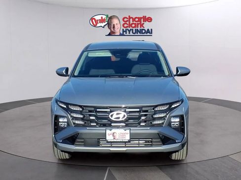 Used 2026 Hyundai Tucson SE FWD image 8