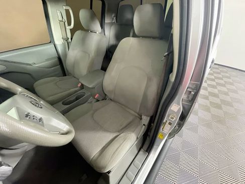 Used 2019 Nissan Frontier SV AWD/4WD image 19