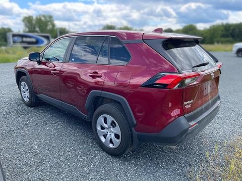 Used 2025 Toyota RAV4 LE AWD/4WD image 3