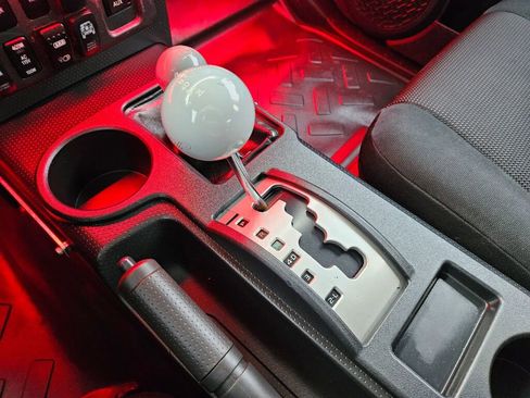 Used 2007 Toyota FJ Cruiser 4WD image 23