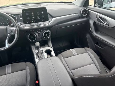 Used 2024 Chevrolet Blazer LT w/ Convenience Package FWD image 25