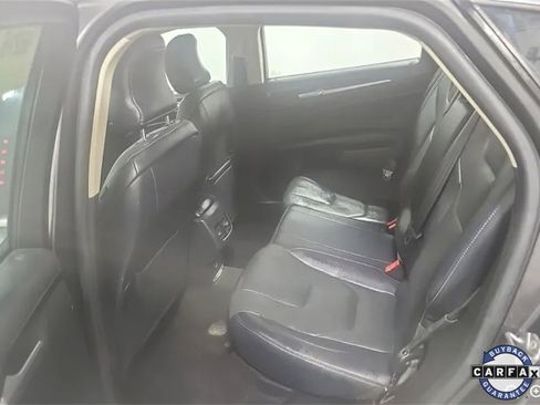 Used 2019 Ford Fusion Titanium image 9