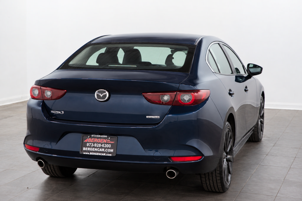 Used 2024 MAZDA MAZDA3 s FWD image 11