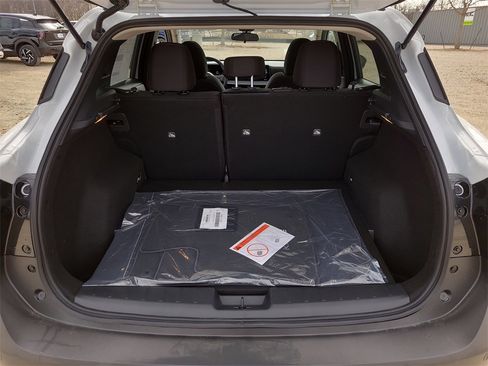 New 2026 Nissan Kicks SV image 7