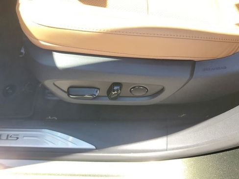 Used 2026 Lexus RX 350h w/ Convenience Package image 18