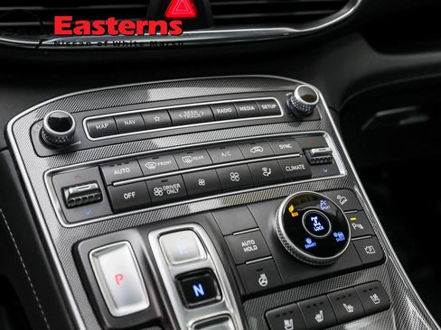 Used 2023 Hyundai Santa Fe Limited image 19