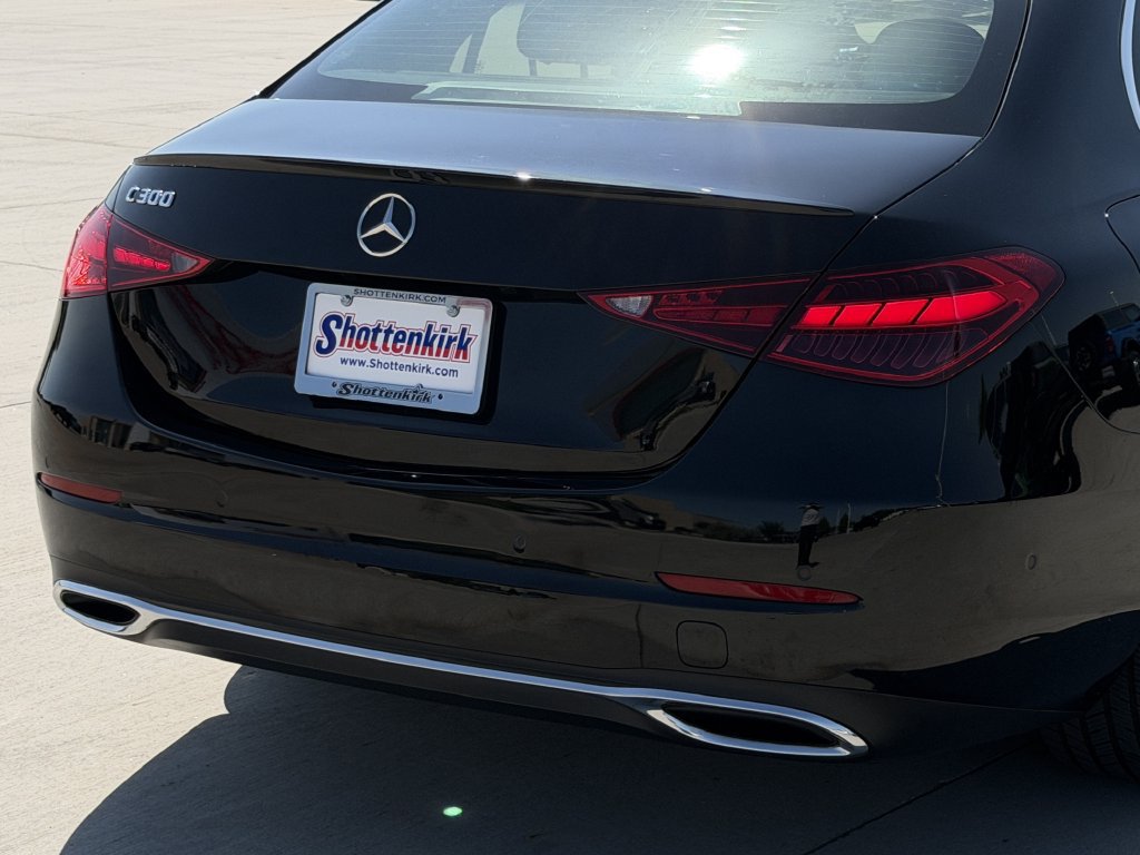Used 2022 Mercedes-Benz C 300 Sedan image 6