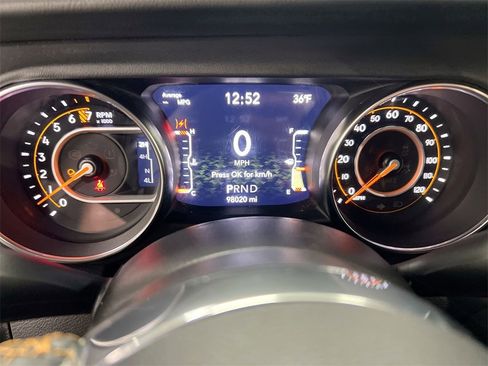 Used 2021 Jeep Gladiator Overland image 11