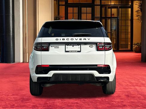 Used 2020 Land Rover Discovery Sport SE R-Dynamic image 11