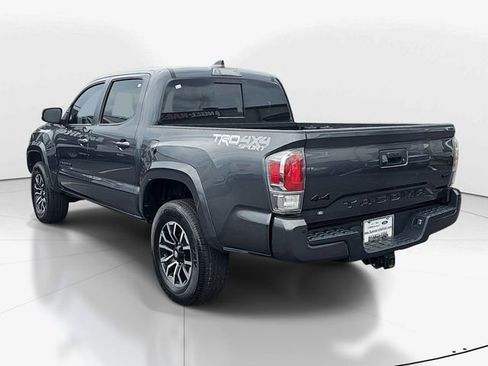 Used 2023 Toyota Tacoma TRD Sport w/ TRD Premium Sport Package AWD/4WD image 5
