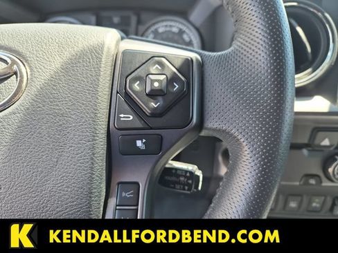 Used 2019 Toyota Tacoma TRD Sport w/ Technology Package RWD image 19