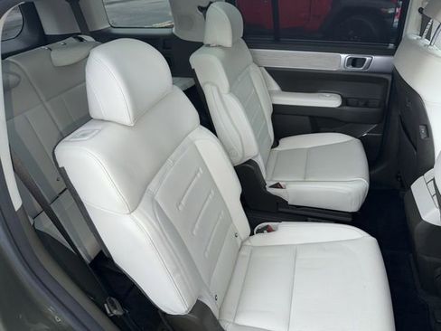 Used 2024 Hyundai Santa Fe Calligraphy FWD image 10