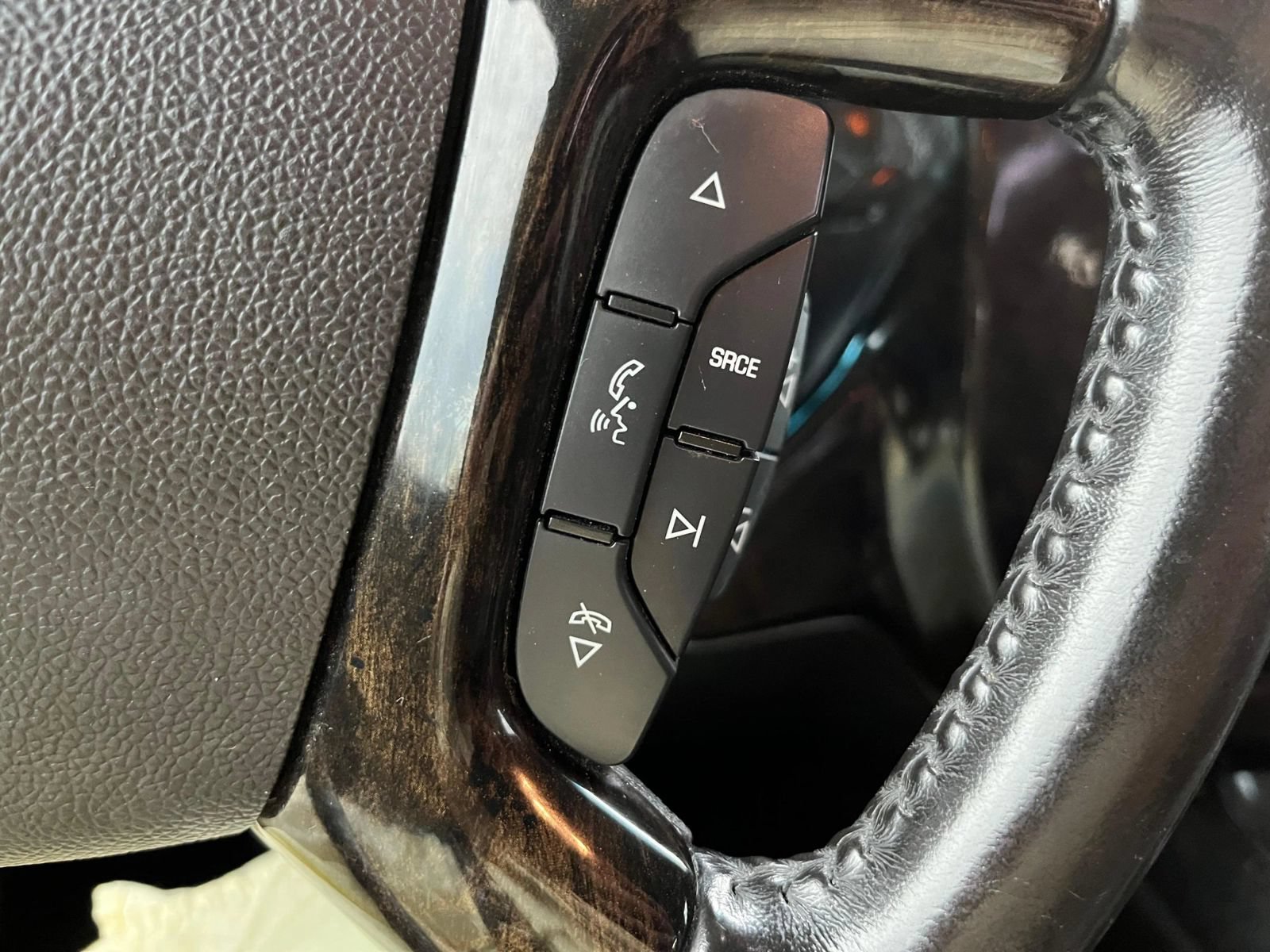Used 2018 Chevrolet Express 2500 Extended w/ Enhanced Convenience Package RWD image 18
