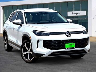 New 2025 Volkswagen Tiguan SE