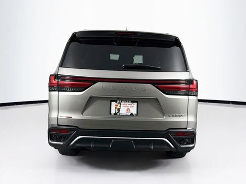 Used 2023 Lexus LX 600 F Sport w/ Accessory Package (Z1) AWD/4WD image 8