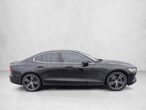 Used 2019 Volvo S60 T5 Inscription image 4