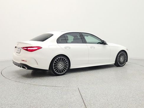 Used 2023 Mercedes-Benz C 300 Sedan image 5