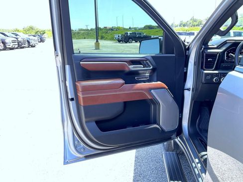 Certified 2024 GMC Sierra 1500 Denali Ultimate AWD/4WD image 11