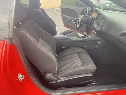 Used 2020 Dodge Challenger SXT w/ Blacktop Package image 22