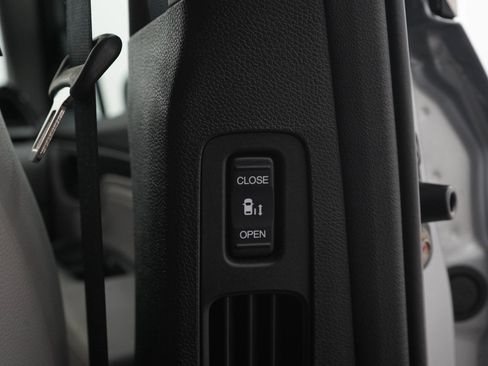 Used 2024 Honda Odyssey Elite image 19