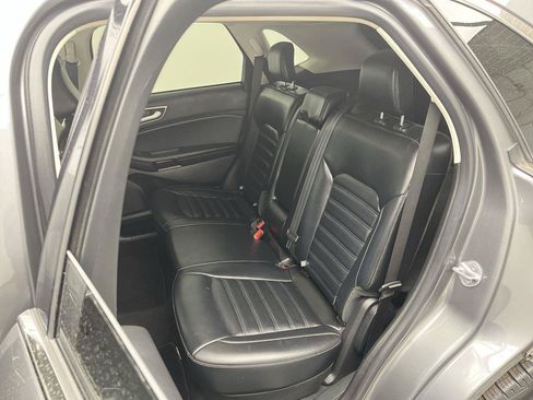 Used 2023 Ford Edge SEL AWD/4WD image 11