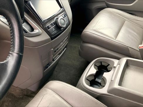 Used 2014 Honda Odyssey Touring Elite image 16