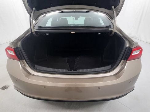 Used 2024 Chevrolet Malibu LT FWD image 15