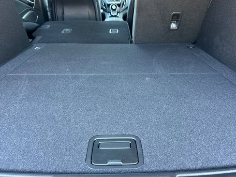 New 2025 Acura RDX SH-AWD image 17