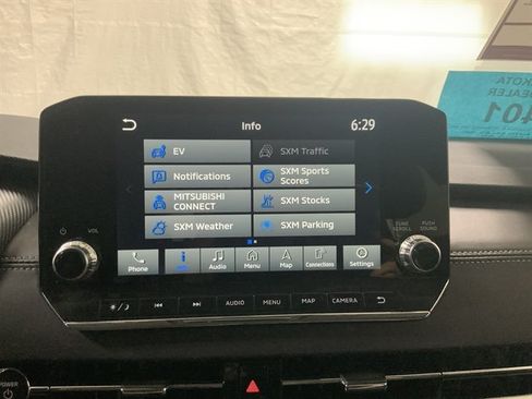 Used 2025 Mitsubishi Outlander 4WD Plug-In Hybrid image 27