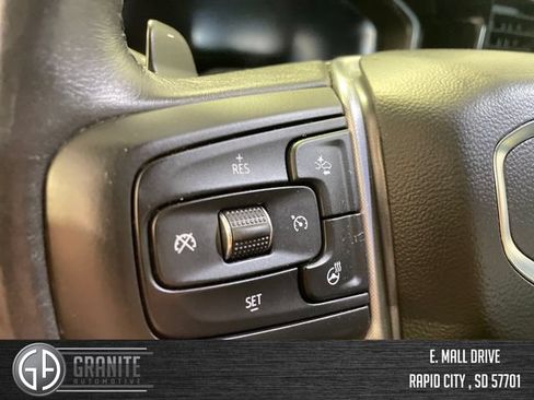 Used 2022 GMC Sierra 1500 Elevation w/ X31 Off-Road Package AWD/4WD image 32
