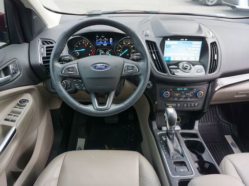 Used 2019 Ford Escape Titanium image 6