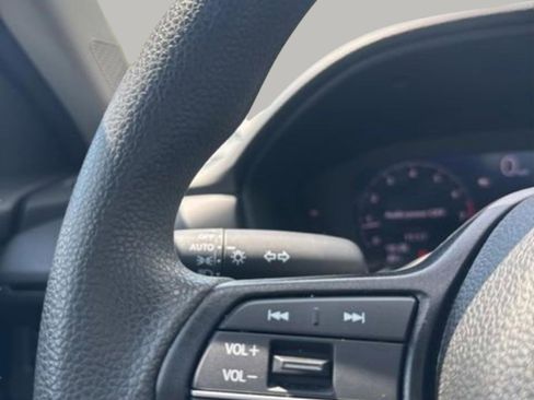 Used 2024 Honda Accord EX image 23