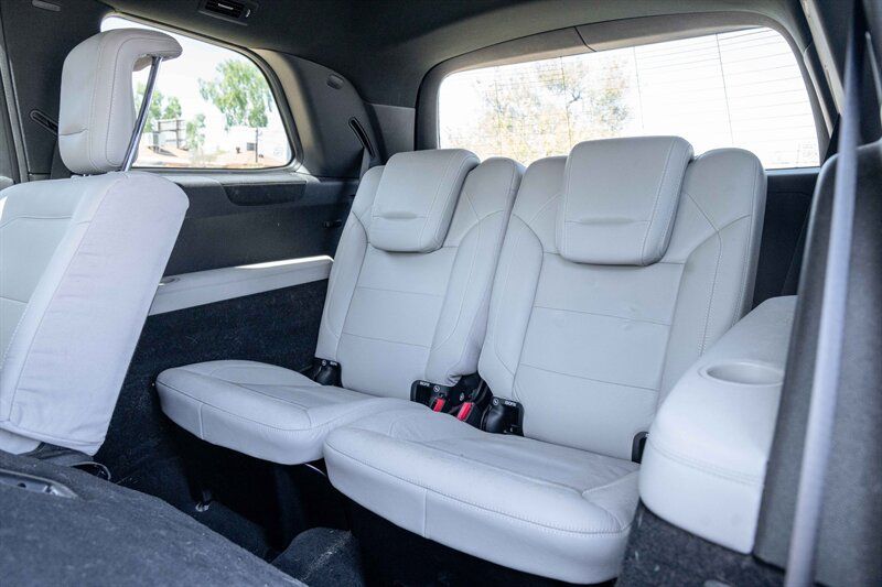 Used 2016 Mercedes-Benz GL 450 4MATIC image 20