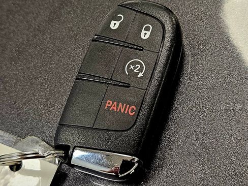 Used 2019 Jeep Compass Sport w/ Cold Weather Group image 38