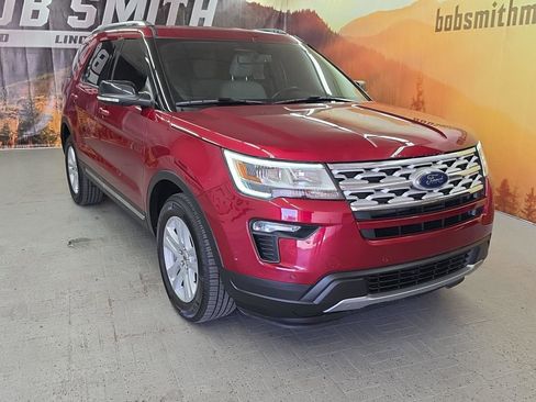 Used 2018 Ford Explorer XLT w/ Equipment Group 202A image 1