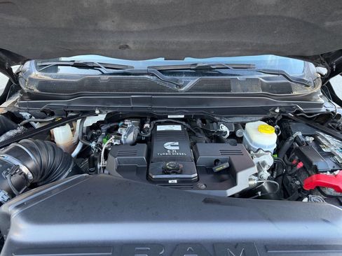 Used 2020 RAM 3500 Laramie w/ Night Edition AWD/4WD image 10