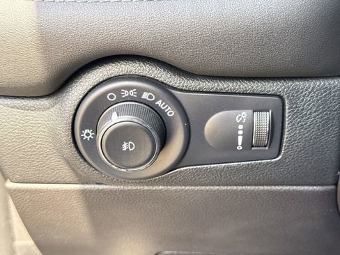 Used 2022 Dodge Durango GT image 26