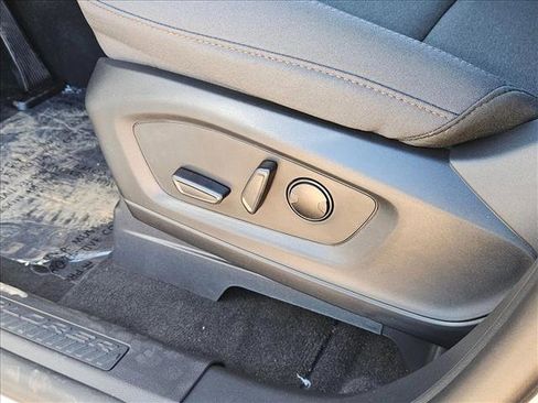 New 2025 Ford Explorer Active image 4