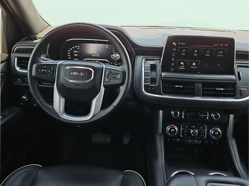 Used 2024 GMC Yukon SLT AWD/4WD image 11
