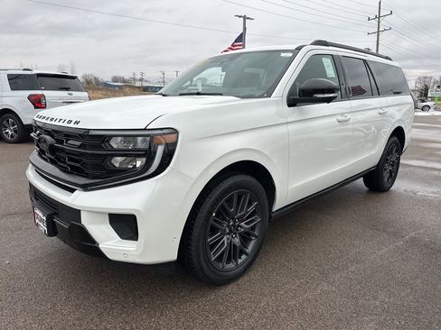 New 2025 Ford Expedition Max Platinum w/ Stealth Performance Package image 23