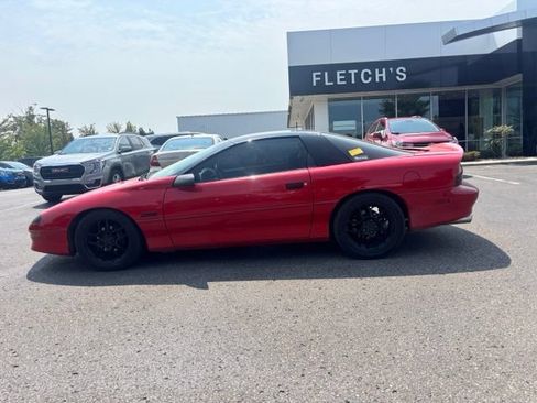 Used 1995 Chevrolet Camaro Z28 RWD image 9