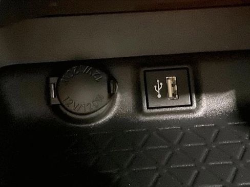 Certified 2024 Toyota RAV4 XLE image 33