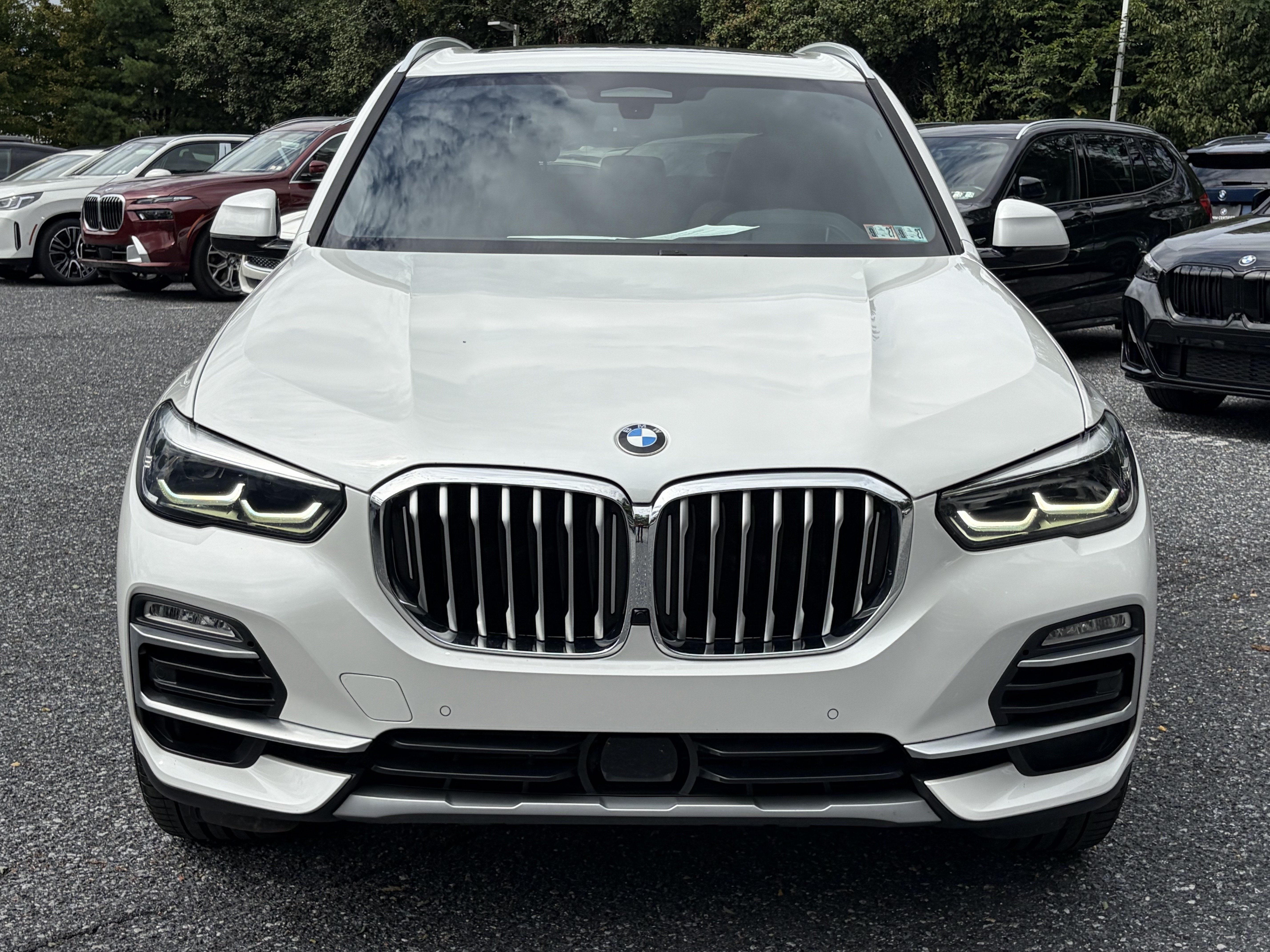 Used 2021 BMW X5 xDrive40i w/ Premium Package AWD/4WD image 2