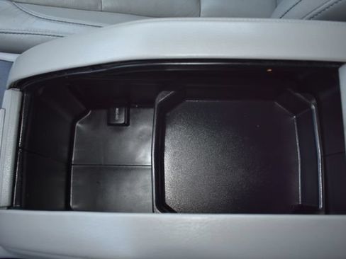 Used 2018 Toyota Highlander XLE w/ Protection Package #3 AWD/4WD image 31