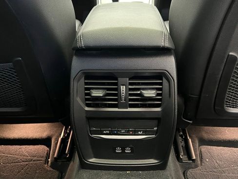 Used 2021 BMW 330i Sedan w/ Premium Package RWD image 9