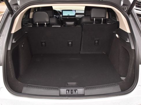 New 2026 Lincoln Corsair Premiere image 35