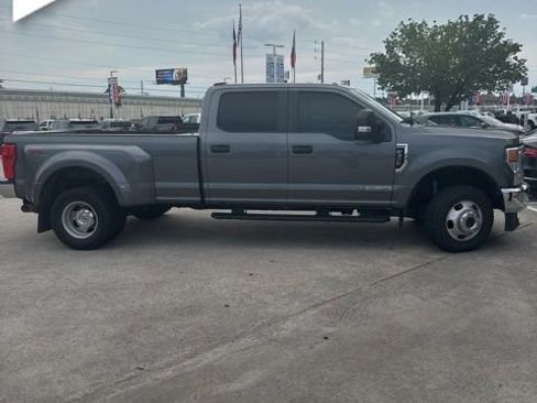 Used 2022 Ford F350 XL w/ STX Appearance Package AWD/4WD image 2
