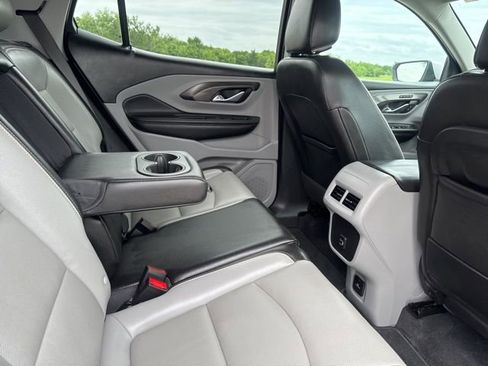 Used 2021 GMC Terrain SLT w/ Infotainment Package II FWD image 22