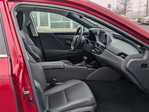 Certified 2023 Lexus ES 350 w/ Premium Package image 11